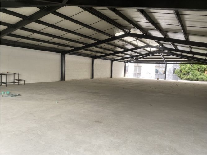 Bodega en arriendo en Alameda, Cali, 540 m² · foto 3 de 24
