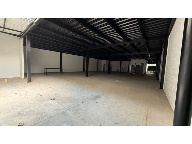 Bodega en arriendo en Alameda, Cali, 540 m² · foto 10 de 24
