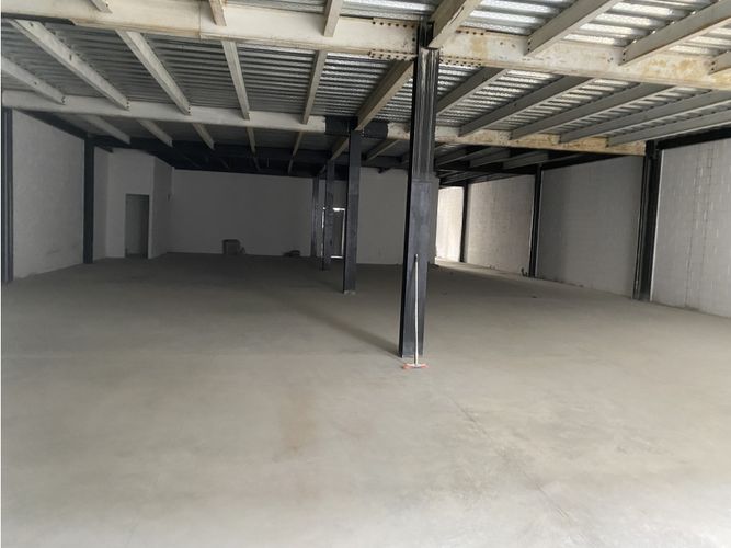 Bodega en arriendo en Alameda, Cali, 540 m² · foto 12 de 24