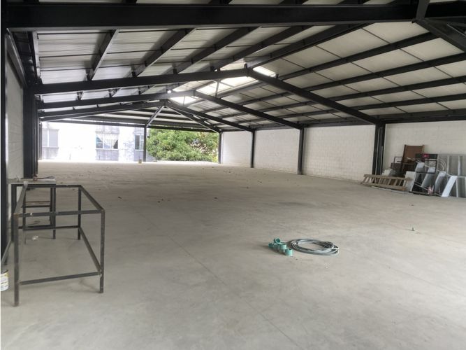 Bodega en arriendo en Alameda, Cali, 540 m² · foto 16 de 24