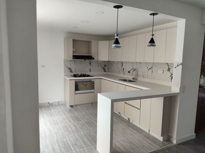 Casa de 3 alcobas en venta en Las Antillas, Envigado, 146 m² · foto 4 de 24