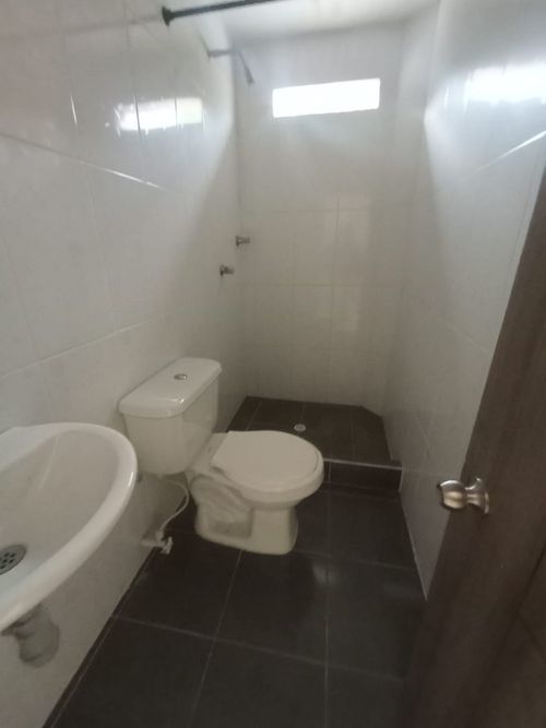 Edificio en venta en Ciudadela Comfandi, Cali, 360 m² · foto 7 de 15