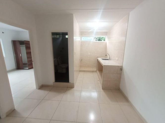 Edificio en venta en Ciudadela Comfandi, Cali, 360 m² · foto 12 de 15