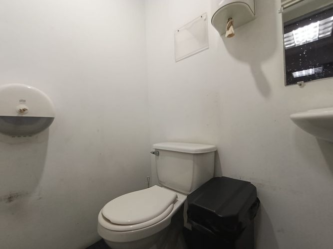 Bodega en arriendo en Cristo Rey, Medellín, 1200 m² · foto 9 de 15