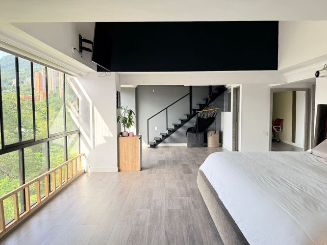Apartamento de 3 alcobas en arriendo en El Poblado, Medellín, 290 m² · foto 2 de 20