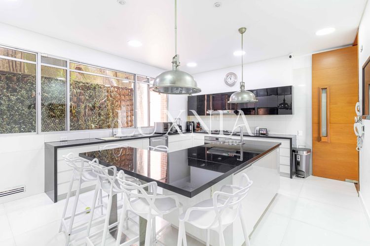 Apartamento de 3 alcobas en venta en Los Rosales, Bogotá, 452 m² · foto 8 de 22