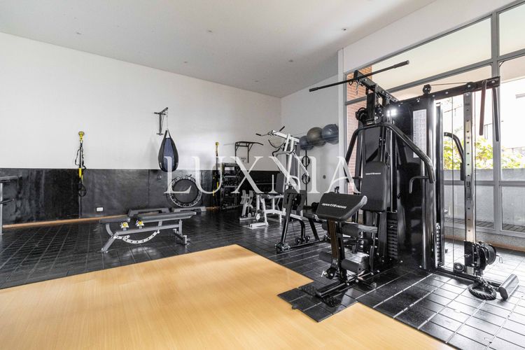 Apartamento de 3 alcobas en venta en Los Rosales, Bogotá, 452 m² · foto 21 de 22