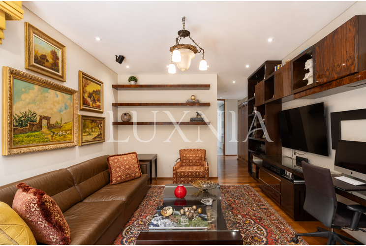 Apartamento de 3 alcobas en venta en Los Rosales, Bogotá, 452 m² · foto 9 de 22