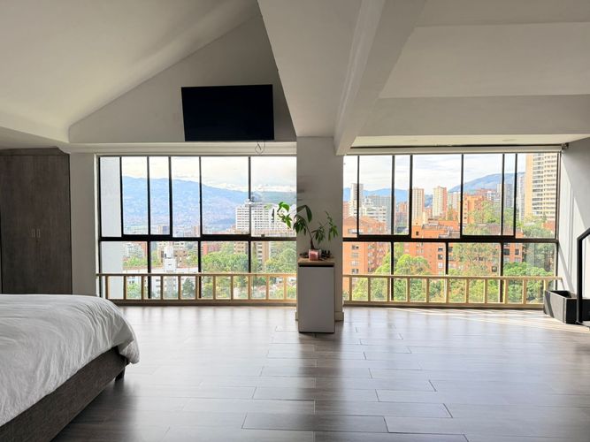 Apartamento de 3 alcobas en arriendo en El Poblado, Medellín, 290 m² · foto 19 de 20