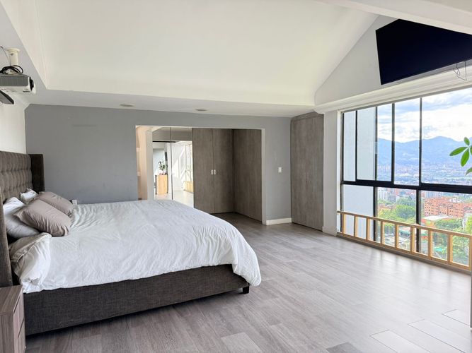 Apartamento de 3 alcobas en arriendo en El Poblado, Medellín, 290 m² · foto 11 de 20