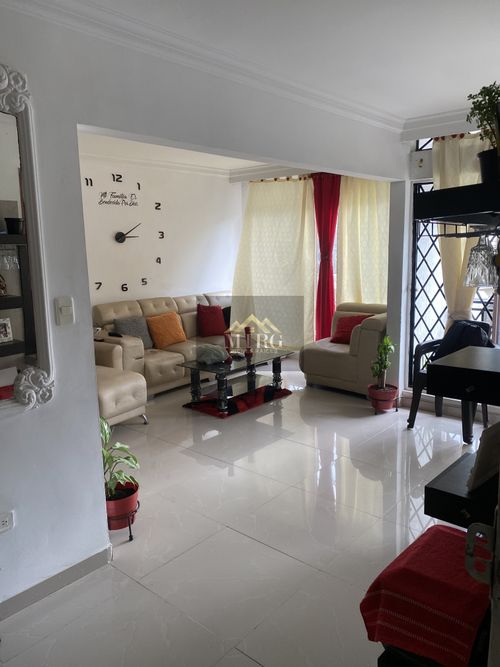 Casa de 10 alcobas en venta en Atanasio Girardot, Cali, 280 m² · foto 11 de 24