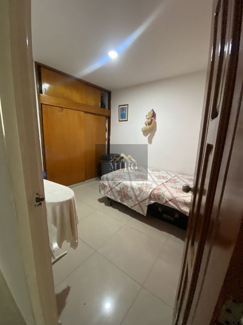 Casa de 10 alcobas en venta en Atanasio Girardot, Cali, 280 m² · foto 18 de 24