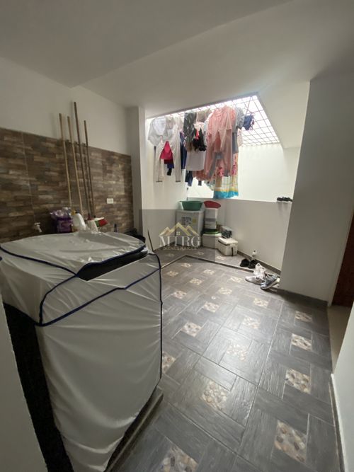 Casa de 10 alcobas en venta en Atanasio Girardot, Cali, 280 m² · foto 20 de 24