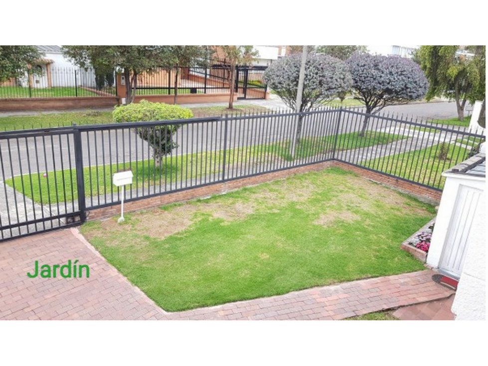 Casa en venta en Las Americas, Bogotá · foto 2 de 20