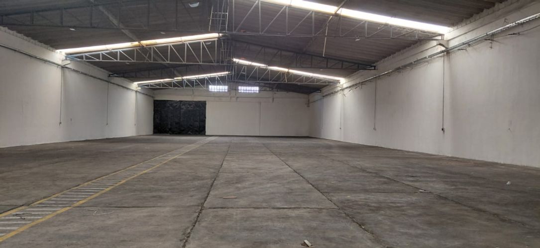 Bodega en arriendo en Las Flores, Barranquilla, 1822 m² · foto 5 de 7
