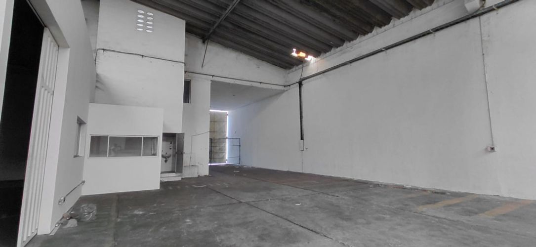 Bodega en arriendo en Las Flores, Barranquilla, 1822 m² · foto 7 de 7