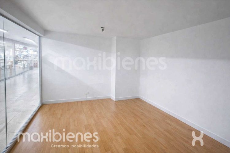 Local en arriendo en Simon Bolivar Sb (Centro), Copacabana, 22 m² · foto 4 de 6