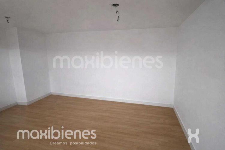 Local en arriendo en Simon Bolivar Sb (Centro), Copacabana, 22 m² · foto 5 de 6