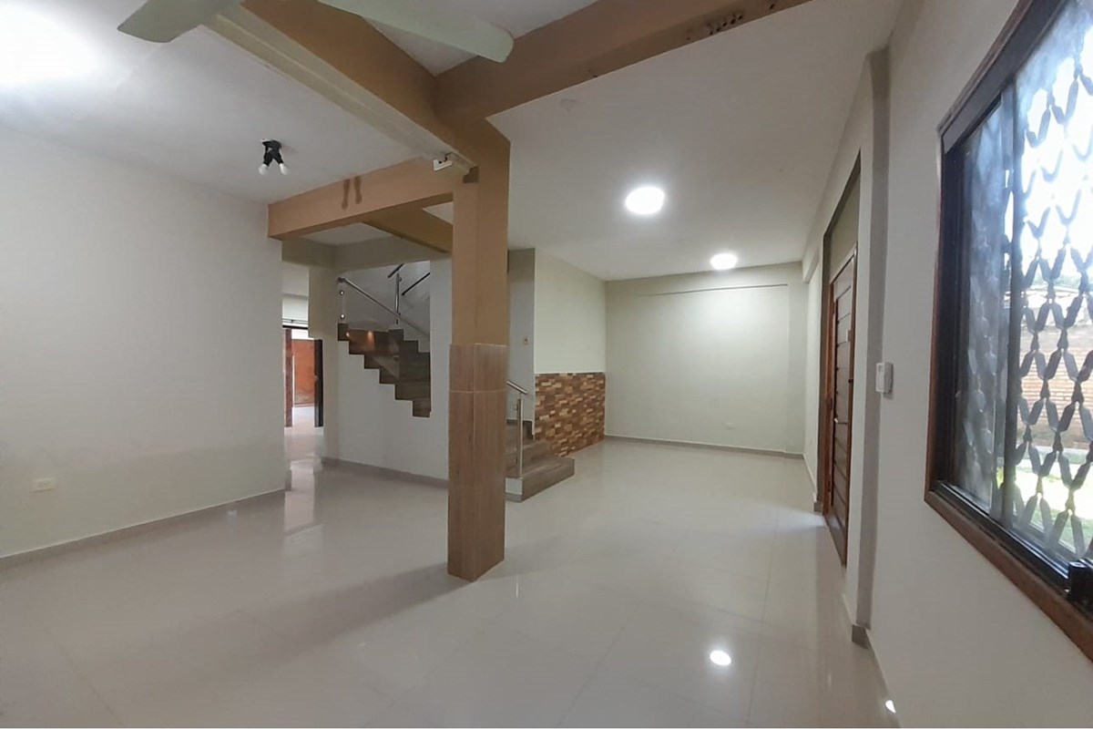 Casa-Venta-Guirnalda casi Paseo del Solar, Santo Domingo, Lambaré, Central — foto 2