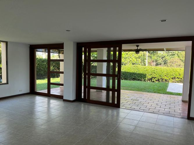 Casa de 4 alcobas en venta en Ciudad Jardin, Cali, 332 m² · foto 12 de 15