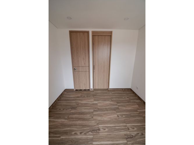 Apartamento de 3 alcobas en venta en Conjunto Residencial Abundara, Madrid, 60 m² · foto 22 de 24
