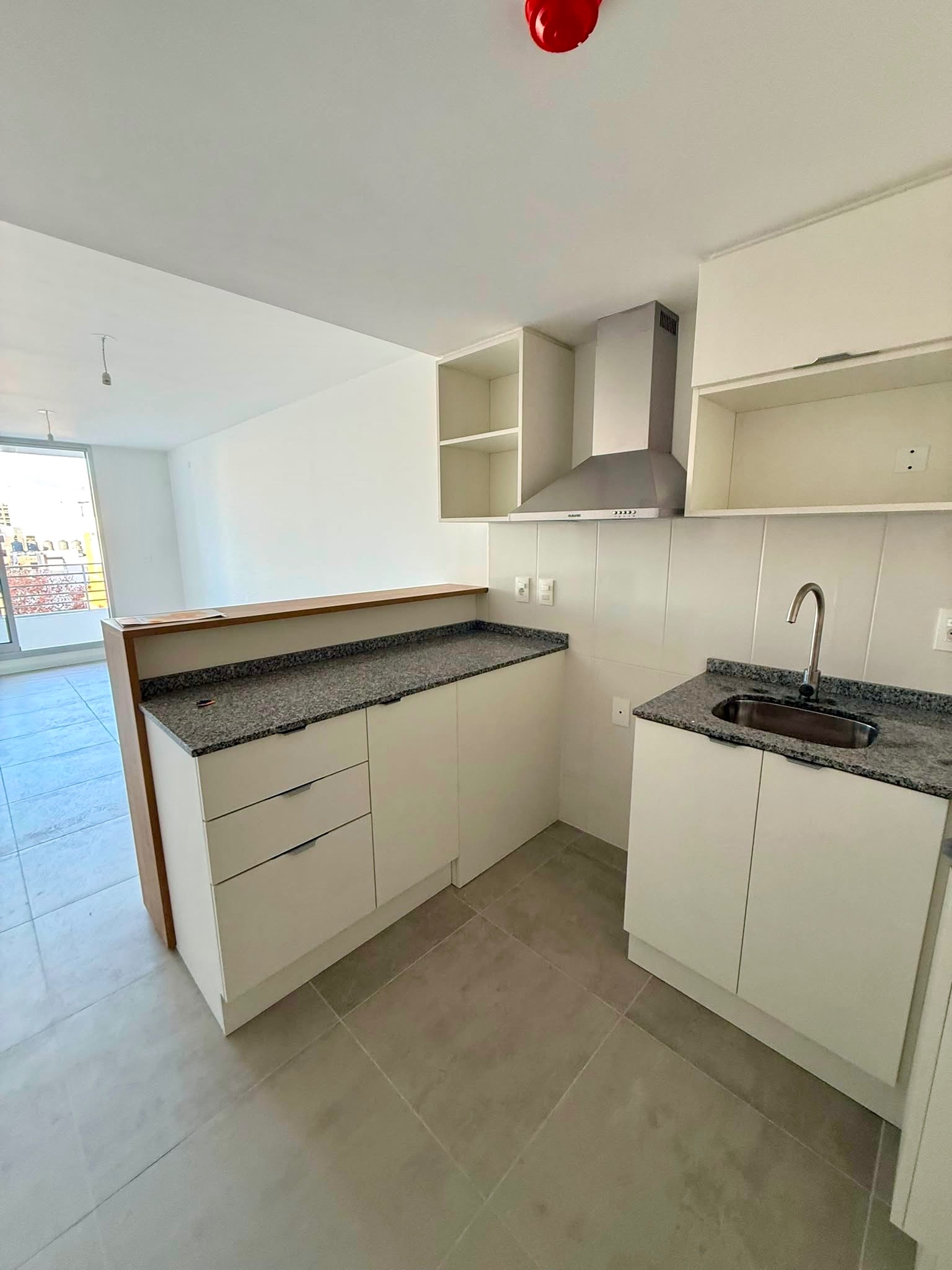 Vendo hermoso apto a estrenar en un 9no piso con hermosa vista de 2dorm y garage - Widok 4