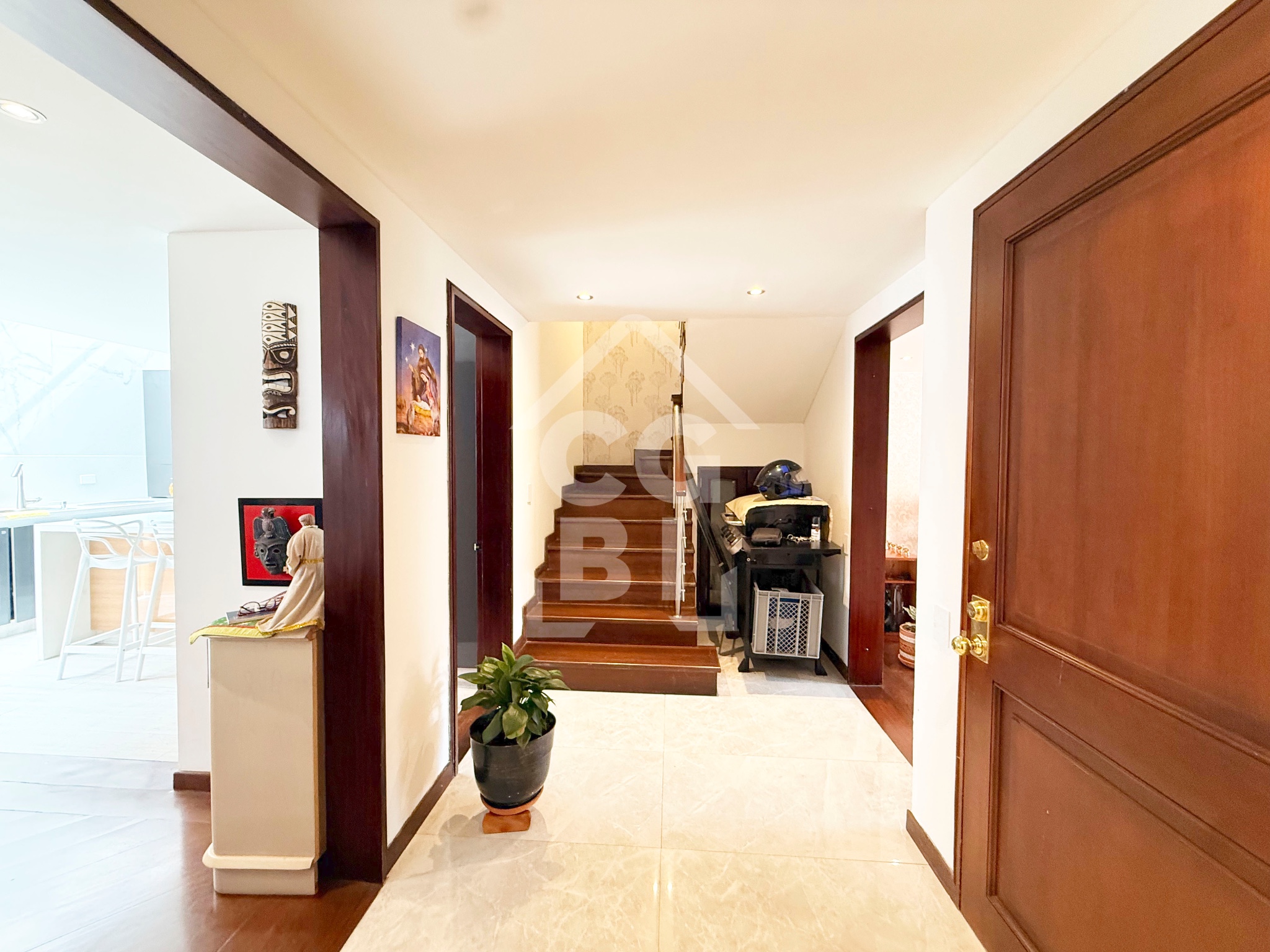 Casa en venta en Gratamira, Bogotá · foto 2 de 24