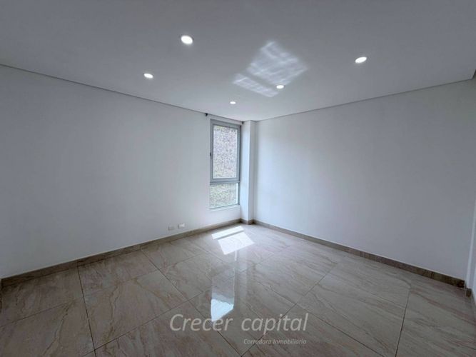 Casa de 5 alcobas en venta en Altos Del Poblado, Medellín, 587 m² · foto 22 de 24