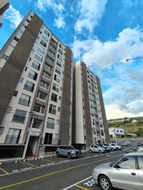 Apartamento de 3 alcobas en arriendo en La Floresta, Los Patios, 60 m² · foto 2 de 23