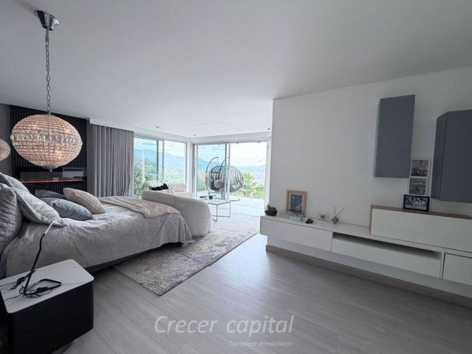 Casa de 4 alcobas en venta en Altos Del Poblado, Medellín, 630 m² · foto 6 de 24