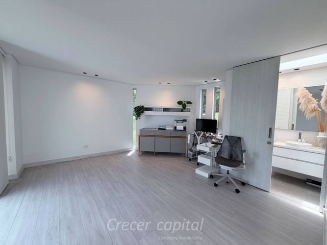 Casa de 4 alcobas en venta en Altos Del Poblado, Medellín, 630 m² · foto 9 de 24