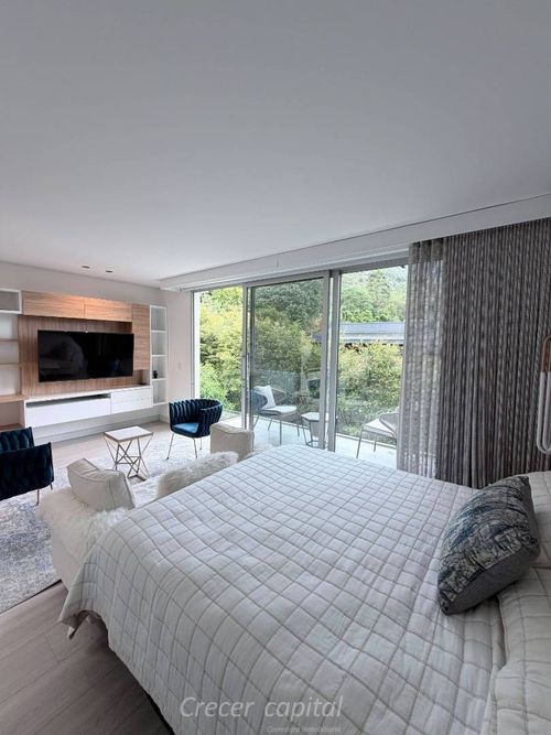 Casa de 4 alcobas en venta en Altos Del Poblado, Medellín, 630 m² · foto 10 de 24