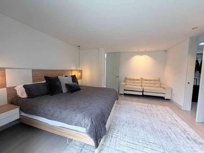 Casa de 4 alcobas en venta en Altos Del Poblado, Medellín, 630 m² · foto 12 de 24