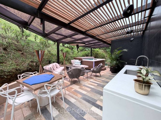 Casa de 4 alcobas en venta en Altos Del Poblado, Medellín, 630 m² · foto 24 de 24