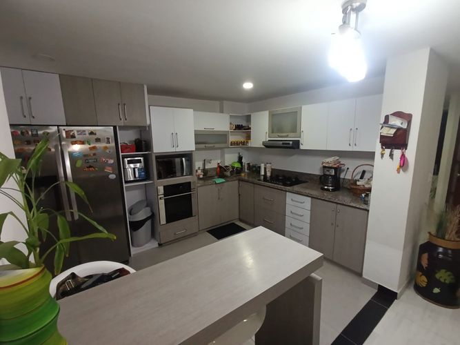 Casa de 4 alcobas en venta en Cd. Simon Bolivar Et. I, Ibagué, 220 m² · foto 9 de 24