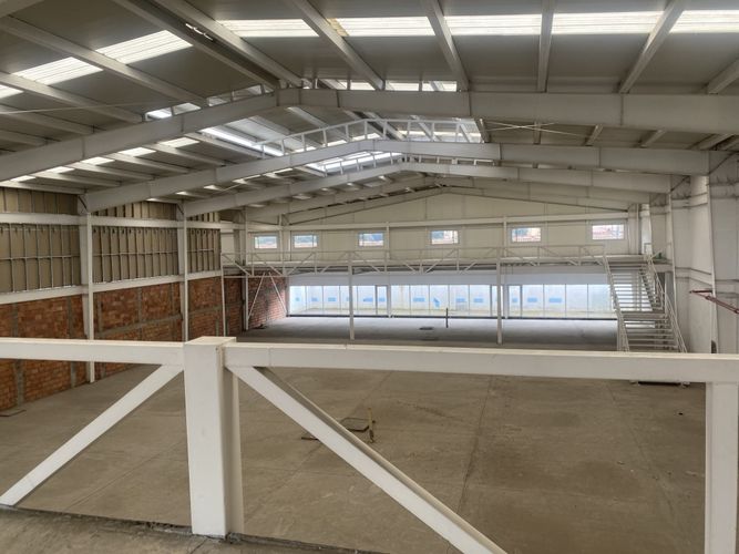 Local en arriendo en Delicias Norte, Chía, 453 m² · foto 2 de 8