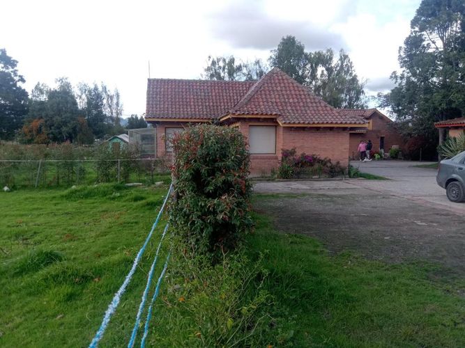 Finca en venta en Centro, Cajicá, 685 m² · foto 2 de 24