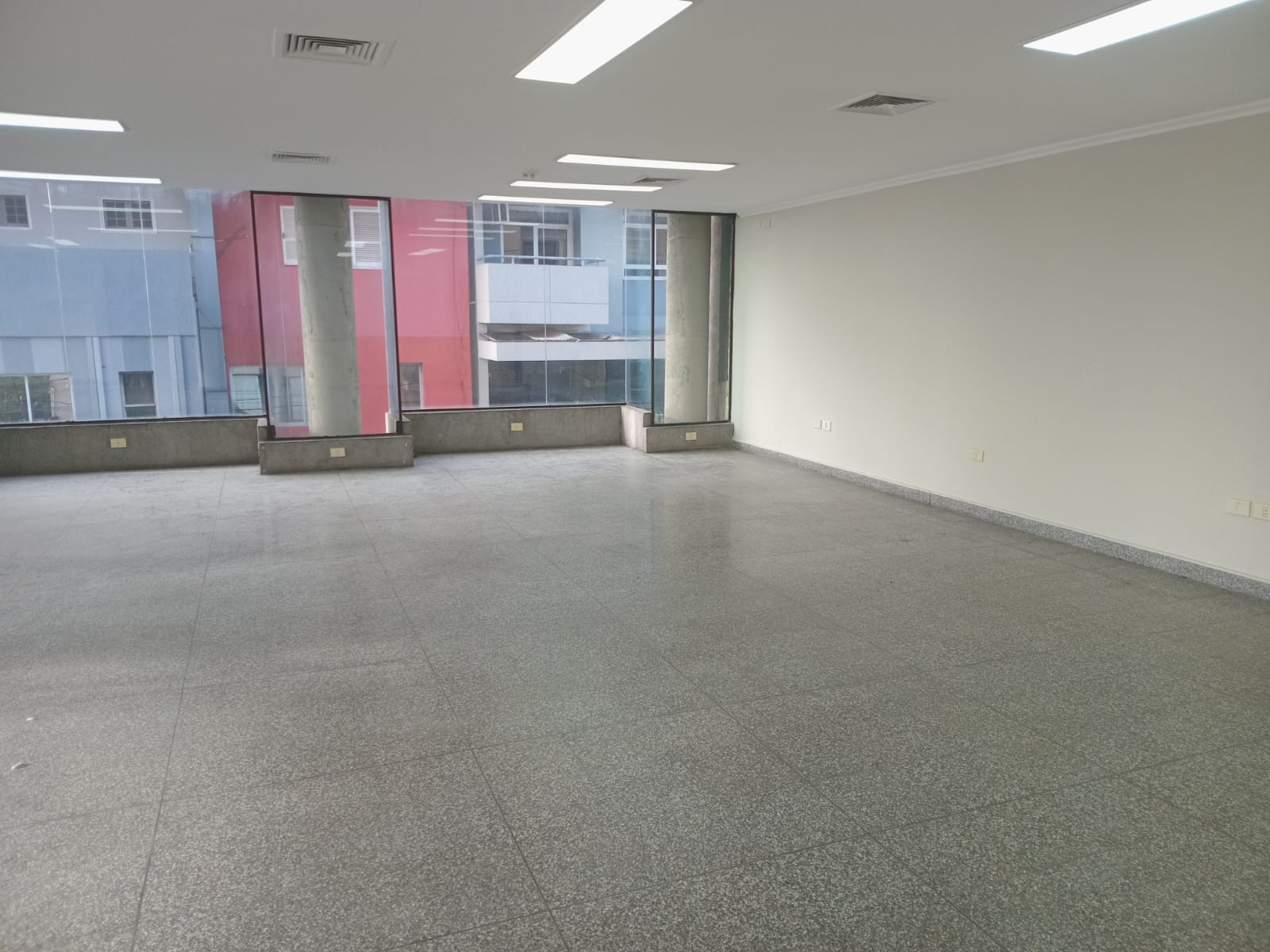 Oficina en alquiler en San Roque, Asunción — foto 2