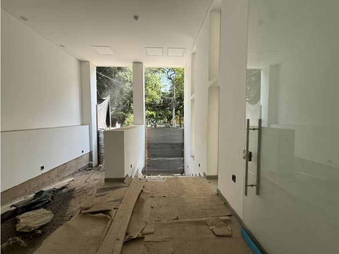 Edificio en venta en Tequendama, Cali, 2352 m² · foto 4 de 16