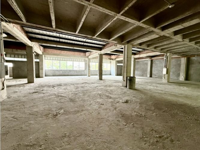 Edificio en venta en Tequendama, Cali, 2352 m² · foto 8 de 16