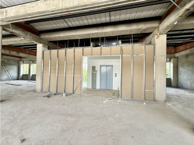 Edificio en venta en Tequendama, Cali, 2352 m² · foto 14 de 16
