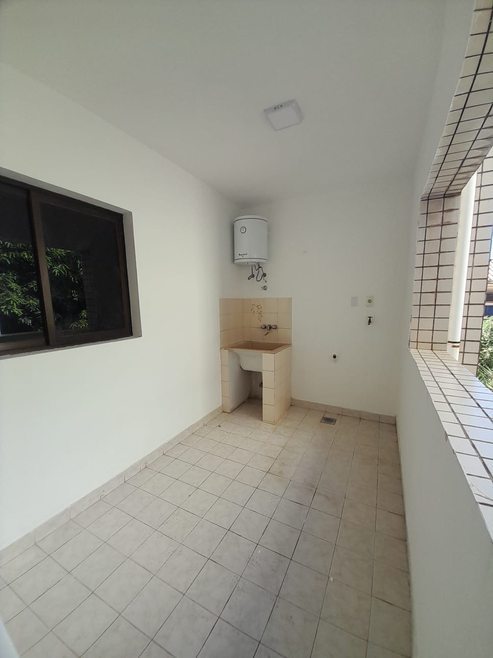 ALQUILO DEPARTAMENTO DE 3 DORMITORIOS EN BARRIO HERRERA - ASUNCION — foto 2