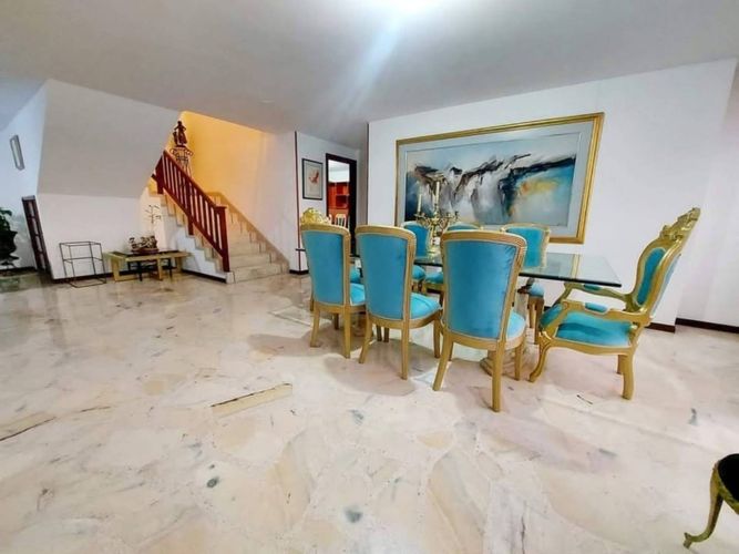 Apartamento de 4 alcobas en venta en Cuarto De Legua - Guadalupe, Cali, 300 m² · foto 6 de 19