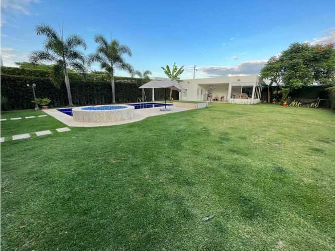 Casa campestre en venta en Pance, Cali, 550 m² · foto 3 de 19