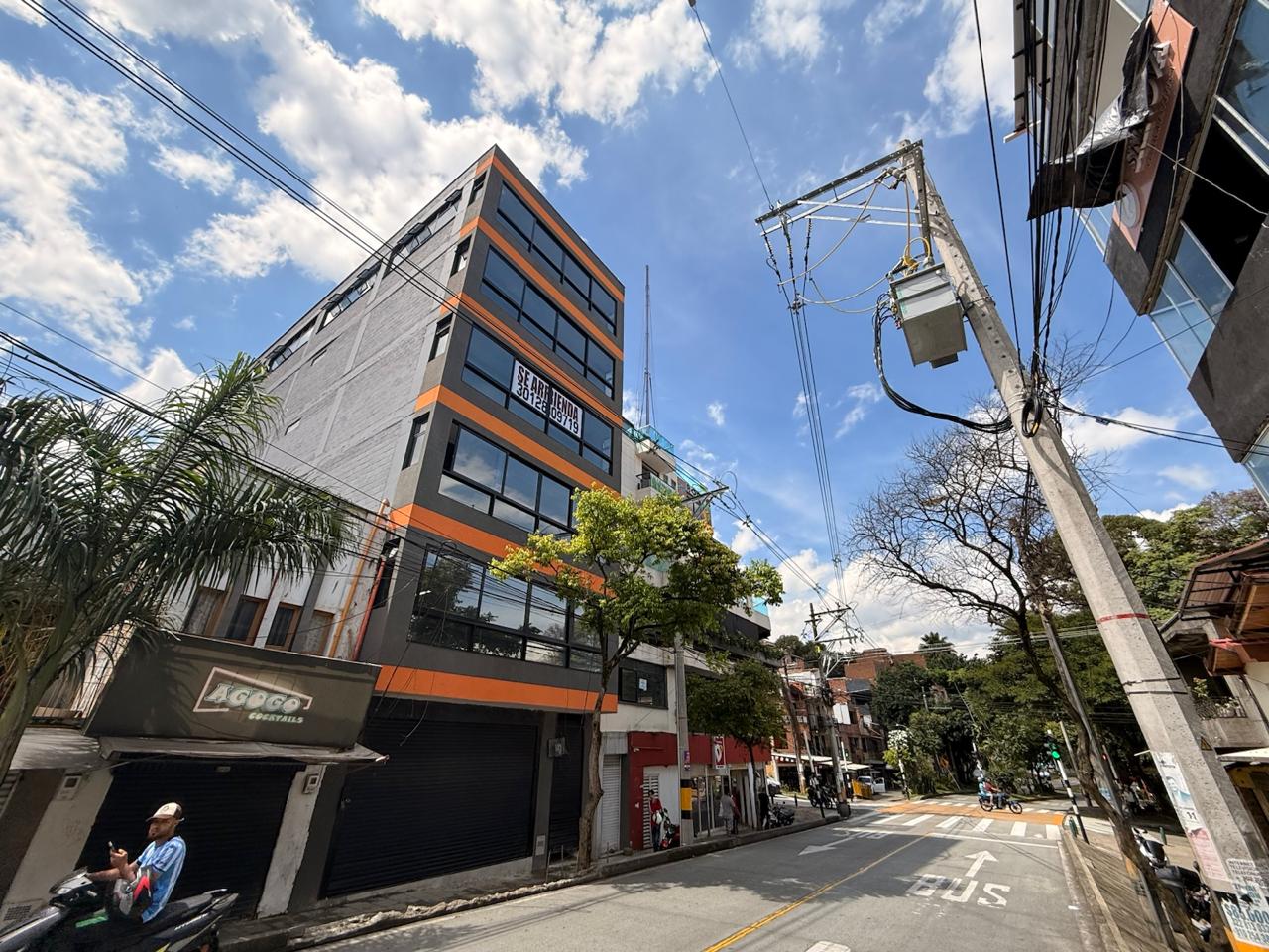 Retail space for rent in Manrique, Medellín