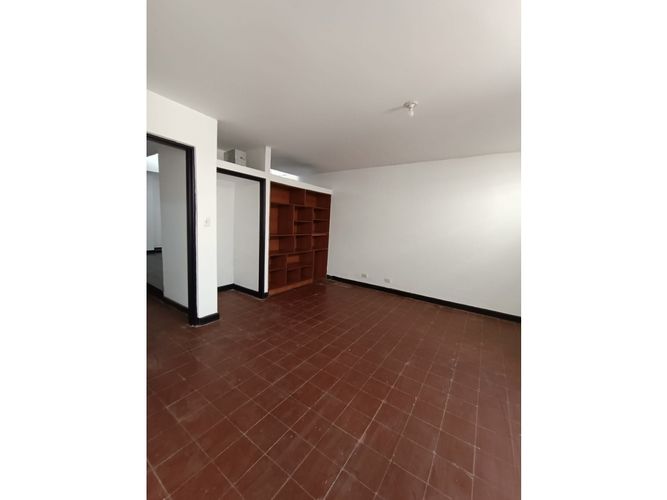 Casa de 4 alcobas en venta en San Vicente, Cali, 273 m² · foto 6 de 15