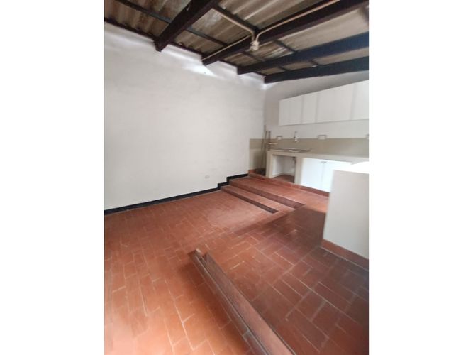 Casa de 4 alcobas en venta en San Vicente, Cali, 273 m² · foto 9 de 15