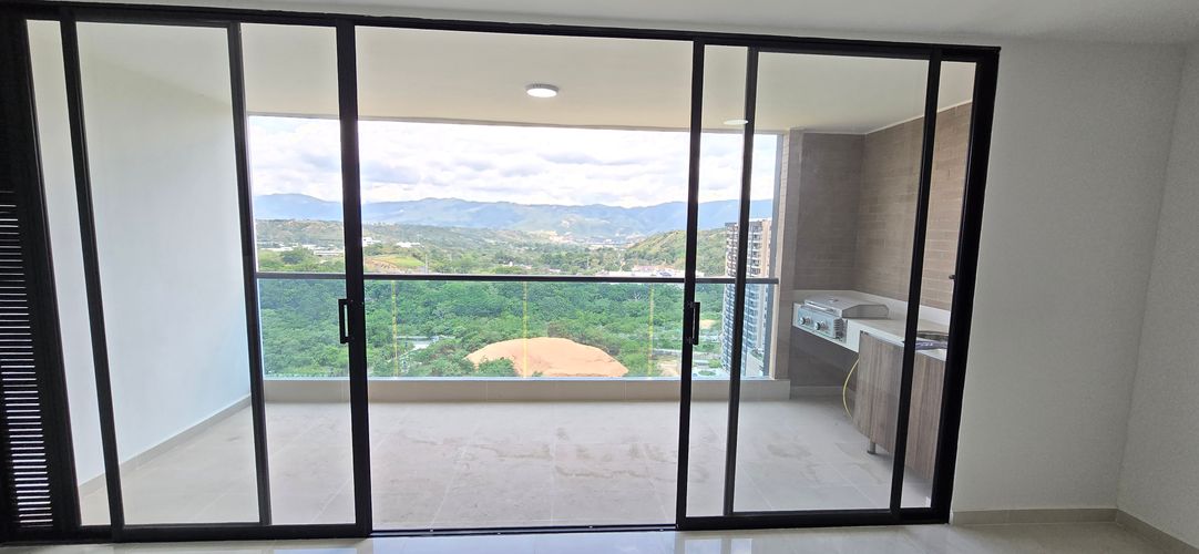 Apartamento de 3 alcobas en venta en Cañaveral, Floridablanca, 122 m² · foto 4 de 19