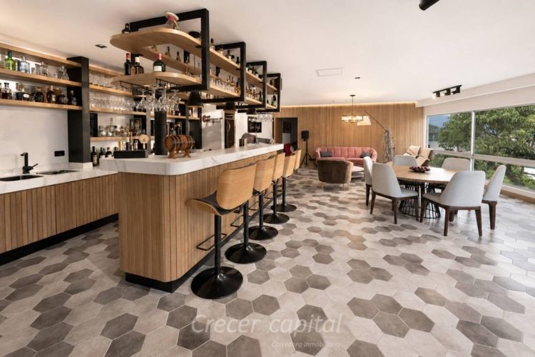 Casa de 5 alcobas en venta en Altos Del Poblado, Medellín, 1150 m² · foto 7 de 24