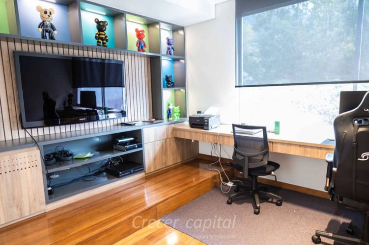 Casa de 5 alcobas en venta en Altos Del Poblado, Medellín, 1150 m² · foto 14 de 24